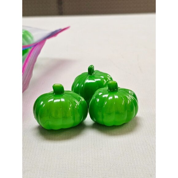 Plastic Green Pumpkin-Shaped Decorative Pieces For Crafts & Decor Lot 98 - Picture 5 of 6
